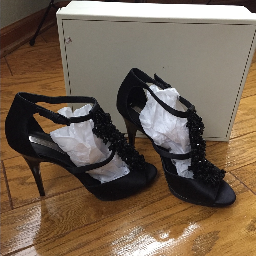 NEW BCBG Maxazria Estella black satin heels